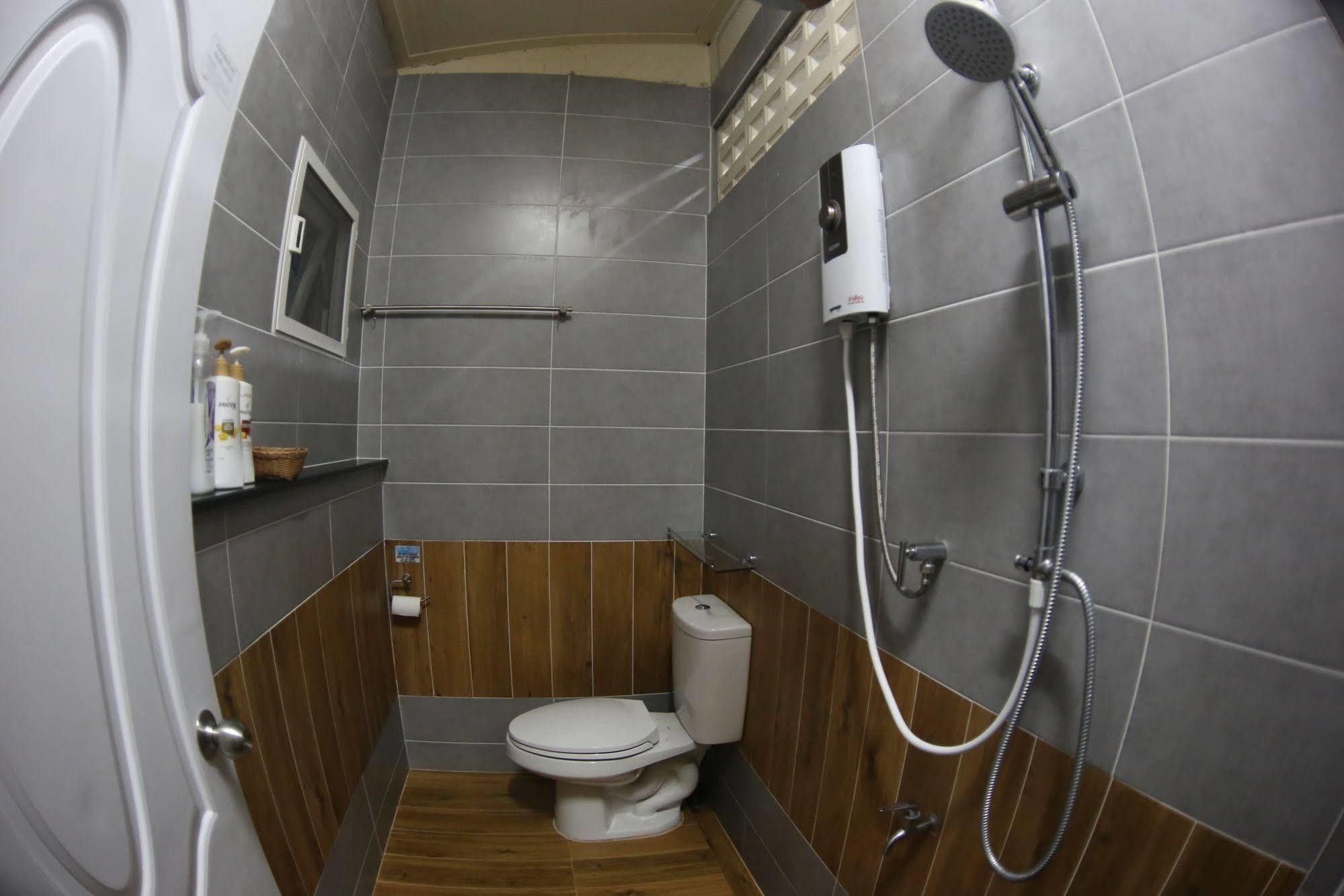 Ashi Poshtel Hostel Chiang Mai Buitenkant foto