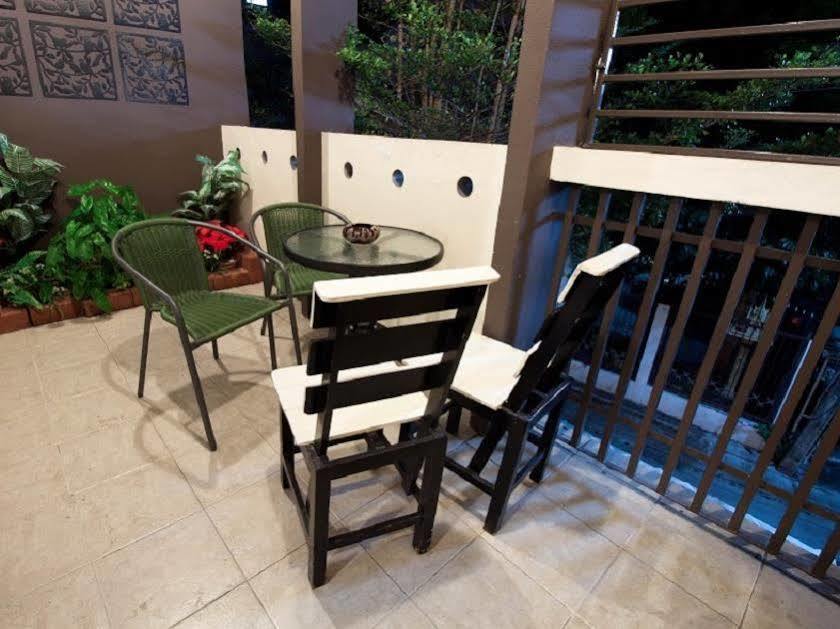 Ashi Poshtel Hostel Chiang Mai Buitenkant foto